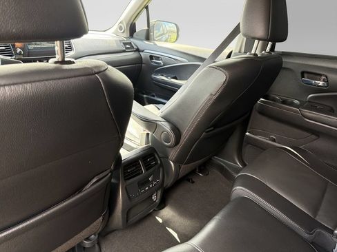 Used 2021 Honda Pilot Special Edition image 12