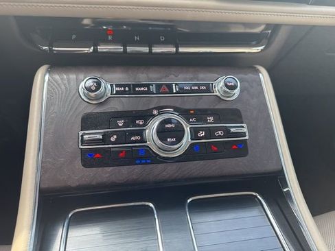 Certified 2021 Lincoln Aviator Reserve w/ Equipment Group 201A image 24