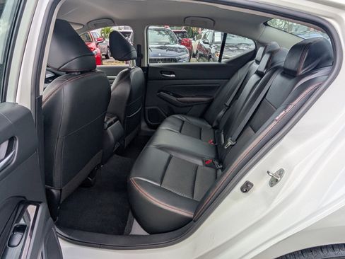 Used 2023 Nissan Altima 2.5 SR image 10