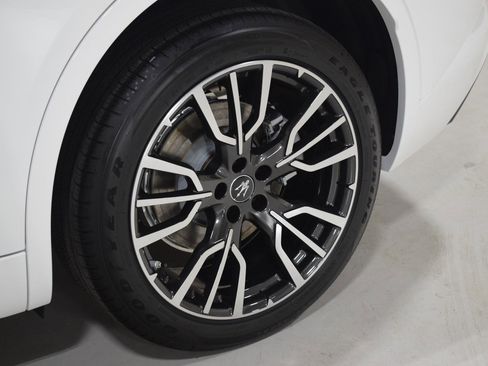 New 2025 Maserati Grecale GT image 6