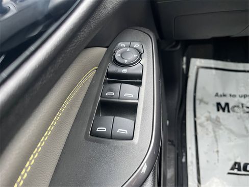 Used 2025 Chevrolet Trax ACTIV w/ Driver Confidence Package image 32