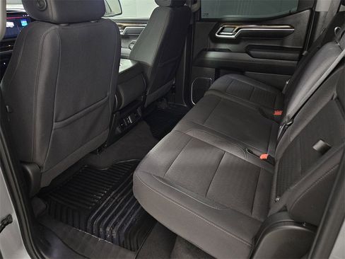 Used 2025 GMC Sierra 1500 Elevation image 25