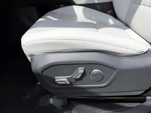 Certified 2026 Hyundai Santa Fe SEL AWD/4WD image 18