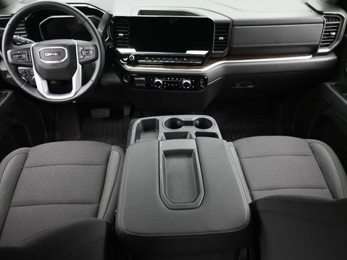 Used 2026 GMC Sierra 3500 SLE w/ SLE Value Package AWD/4WD image 15