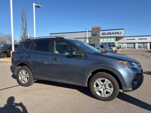 Used 2014 Toyota RAV4 LE image 1