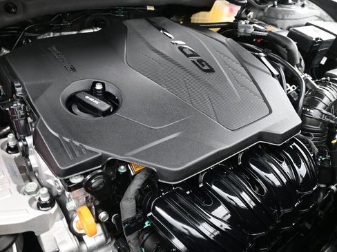 Certified 2025 Hyundai Santa Cruz SE image 30