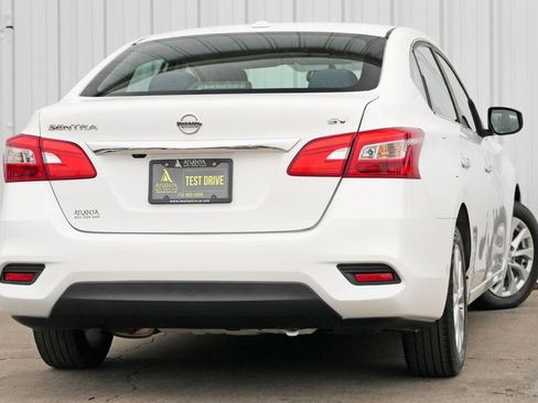 Used 2019 Nissan Sentra SV image 4