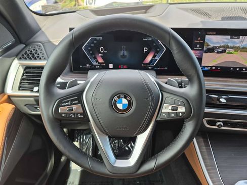 Used 2024 BMW X5 xDrive40i w/ Premium Package AWD/4WD image 25