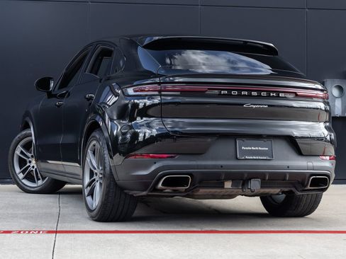Certified 2024 Porsche Cayenne Coupe AWD/4WD image 3