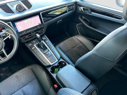 Used 2021 Porsche Macan S image 24