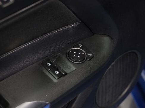 Used 2019 Ford Mustang Coupe RWD image 11