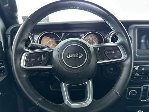 Used 2021 Jeep Wrangler Unlimited Sahara image 20