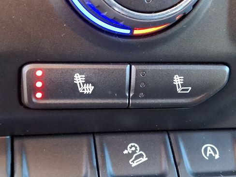 Used 2020 Chevrolet Silverado 1500 RST w/ All-Star Edition image 23