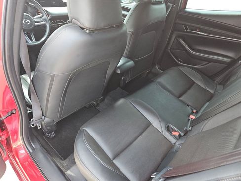 Used 2022 MAZDA MAZDA3 s image 12