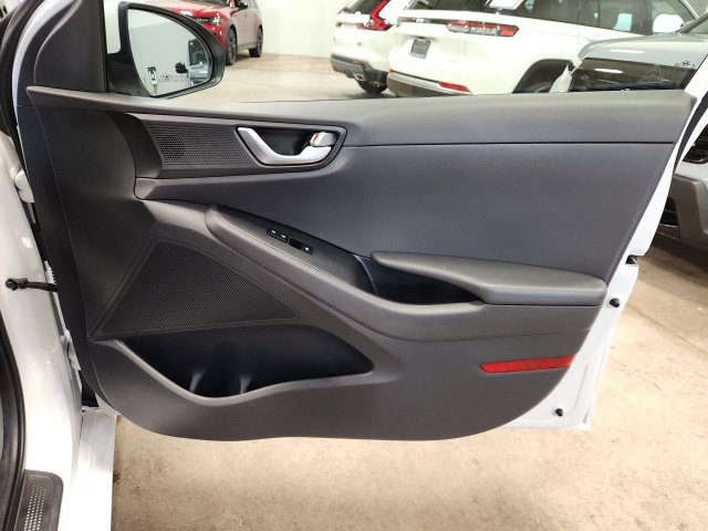 Used 2018 Hyundai Ioniq Limited FWD image 33
