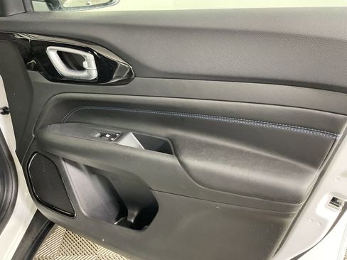 Used 2026 Jeep Compass Limited AWD/4WD image 23