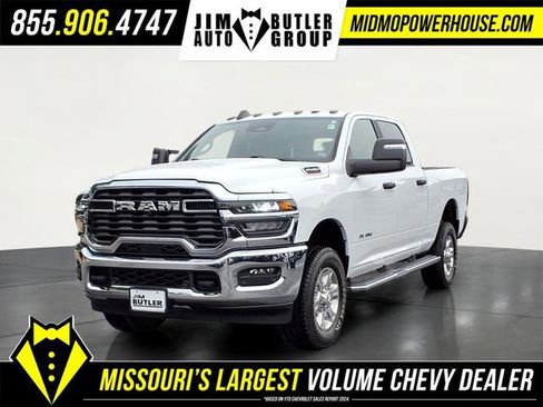 Used 2025 RAM 2500 Big Horn AWD/4WD image 1