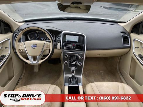 Used 2015 Volvo XC60 T5 image 11