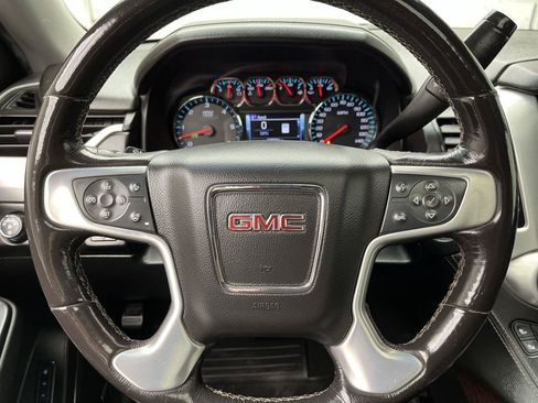 Used 2018 GMC Yukon XL SLT w/ Open Road Package AWD/4WD image 18