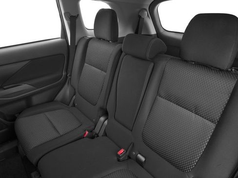Used 2017 Mitsubishi Outlander ES FWD image 14
