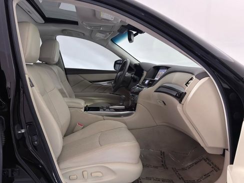 Used 2015 INFINITI Q70 L 3.7 w/ Technology Package image 25