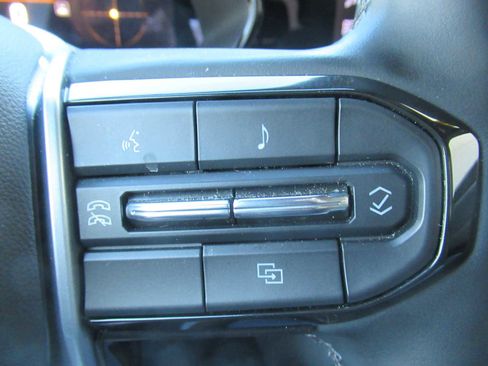 Used 2024 Chevrolet Colorado ZR2 image 28