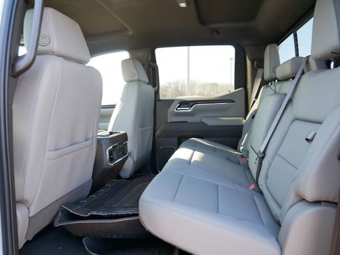 New 2026 GMC Sierra 1500 SLT w/ SLT Premium Plus Package image 8