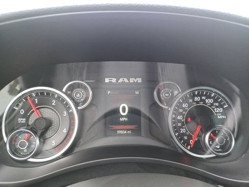 Used 2024 RAM 3500 Big Horn AWD/4WD image 22