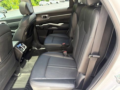 Used 2023 Kia Sorento SX FWD image 42
