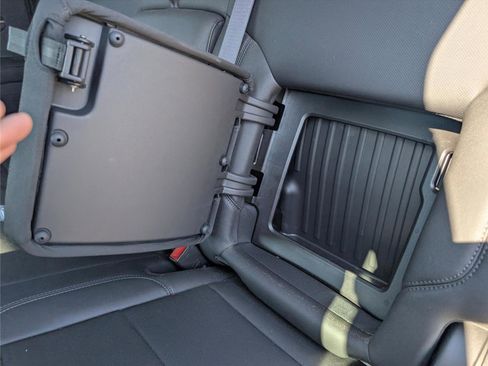 Used 2024 GMC Sierra 1500 SLT w/ SLT Premium Package image 33