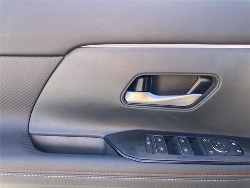 New 2026 Nissan Kicks SR image 26