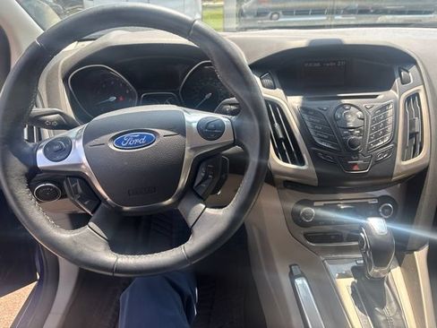 Used 2012 Ford Focus SEL FWD image 7