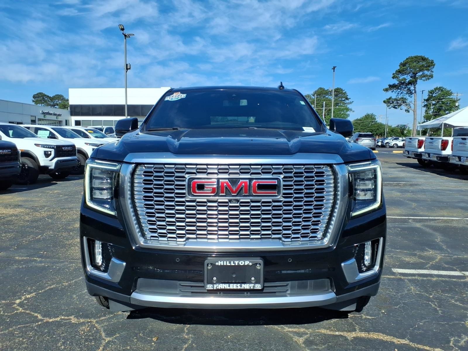 Used 2021 GMC Yukon Denali w/ LPO, Illumination Package AWD/4WD image 2