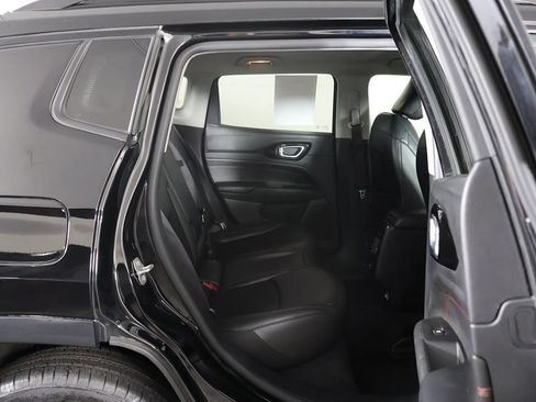 Used 2022 Jeep Compass Trailhawk AWD/4WD image 29