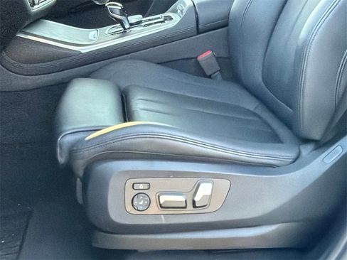 Used 2022 BMW X7 xDrive40i w/ Premium Package image 8