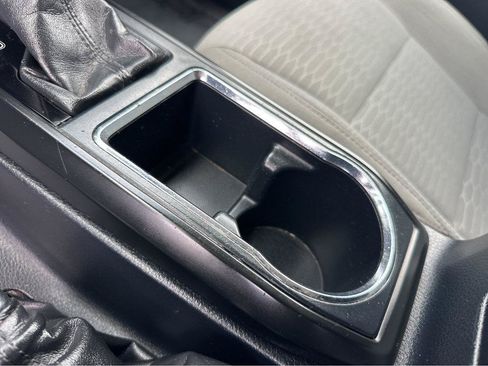 Used 2019 Toyota Tacoma SR RWD image 24