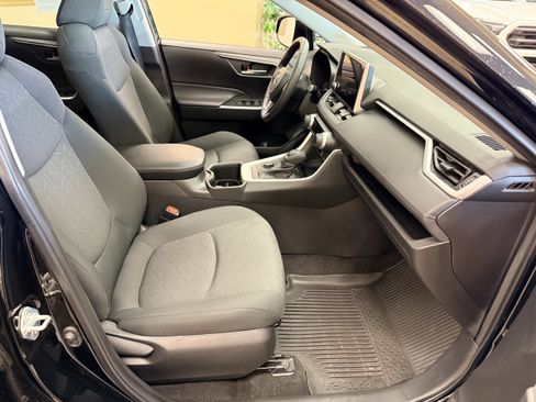 Used 2023 Toyota RAV4 XLE w/ Convenience Package AWD/4WD image 15