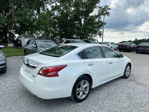 Used 2013 Nissan Altima 2.5 SL w/ Technology Pkg FWD image 5