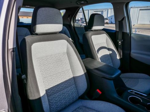 Used 2024 Chevrolet Equinox LS w/ Driver Confidence II Package FWD image 12