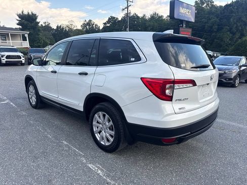 Used 2020 Honda Pilot LX image 3