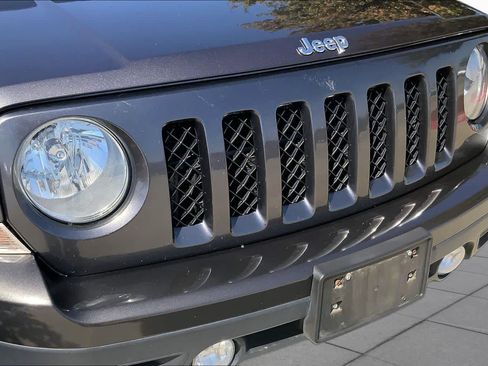 Used 2017 Jeep Patriot Sport AWD/4WD image 31