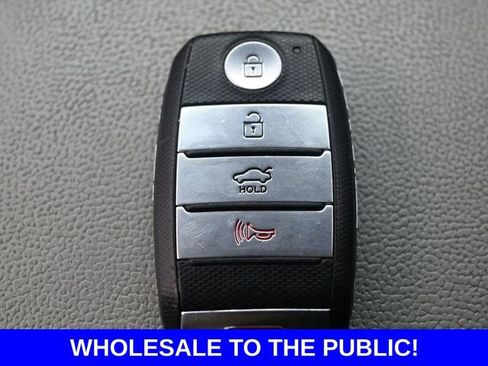 Used 2016 Kia Optima EX w/ Premium Package image 17