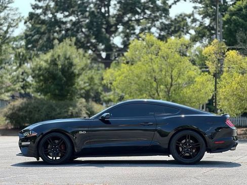 Used 2018 Ford Mustang GT Premium RWD image 8