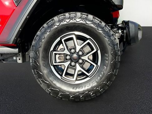 Used 2024 Jeep Wrangler Unlimited Rubicon image 29