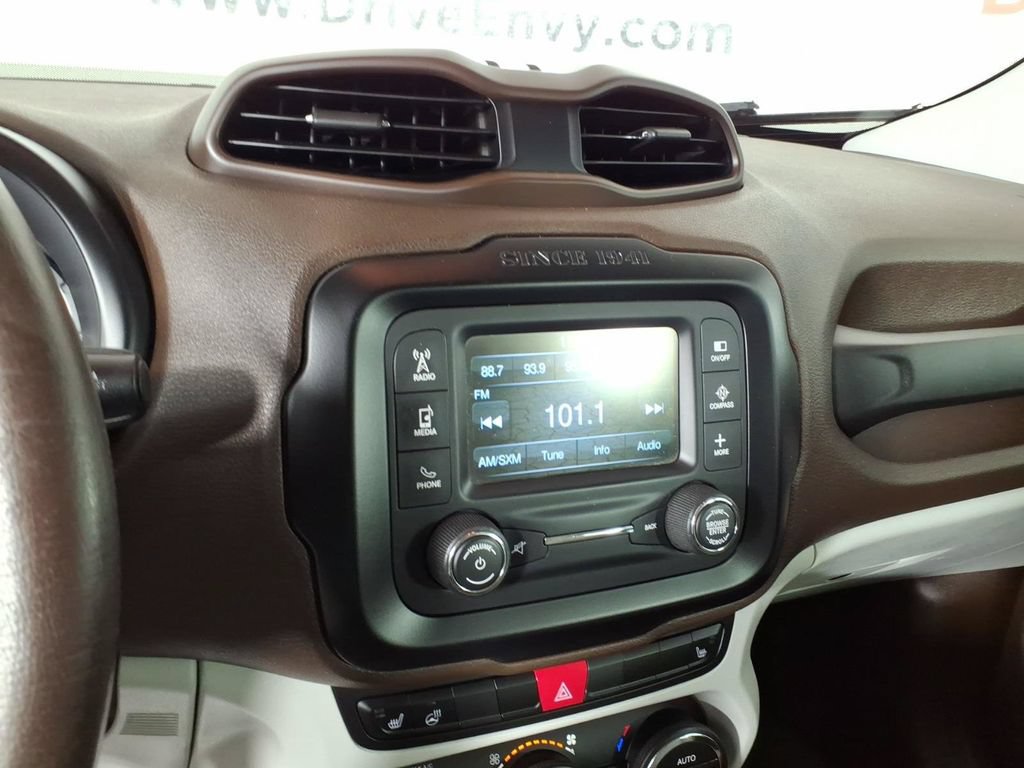 Used 2015 Jeep Renegade Limited AWD/4WD image 18