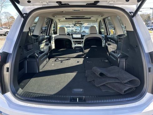 Used 2023 Kia Telluride EX image 15