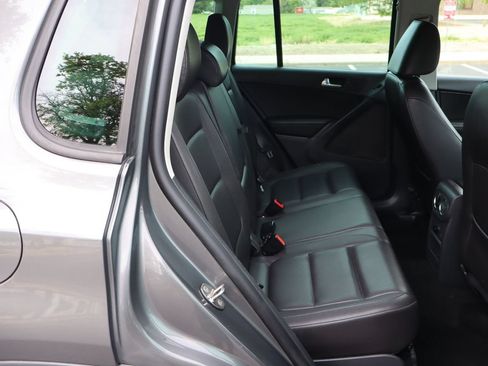 Used 2014 Volkswagen Tiguan SE AWD/4WD image 21