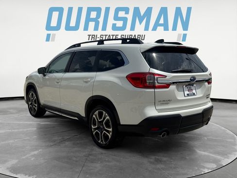 Used 2023 Subaru Ascent Limited w/ Technology Package AWD/4WD image 4