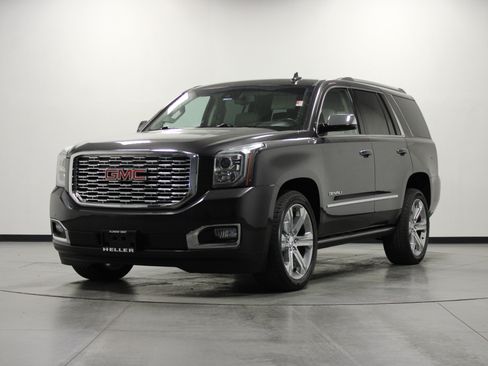 Used 2018 GMC Yukon Denali w/ Denali Ultimate Package AWD/4WD image 8