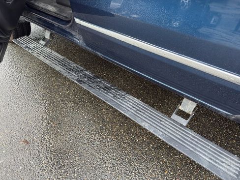 Used 2022 RAM 1500 Limited w/ Body-Colour Bumper Group image 4